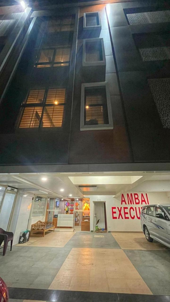 Hotel Ambai Executive Tuljapur Kültér fotó
